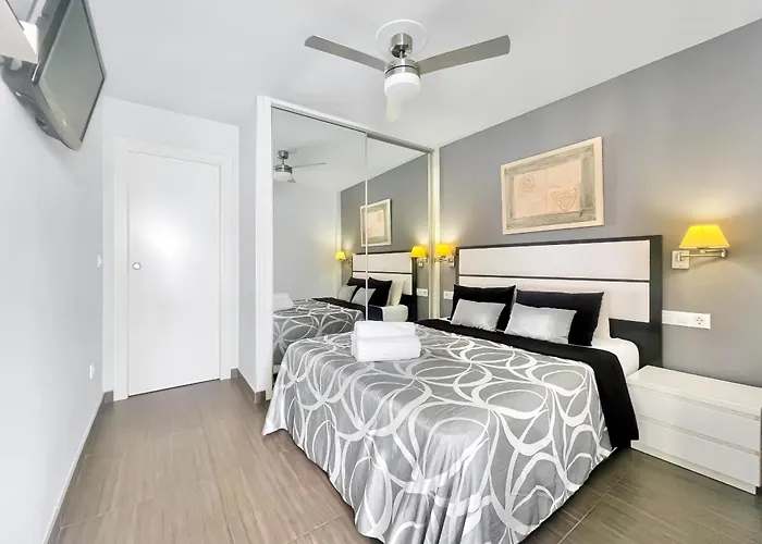 Sky 21-Floor Frontline Levante Coblanca Apartment